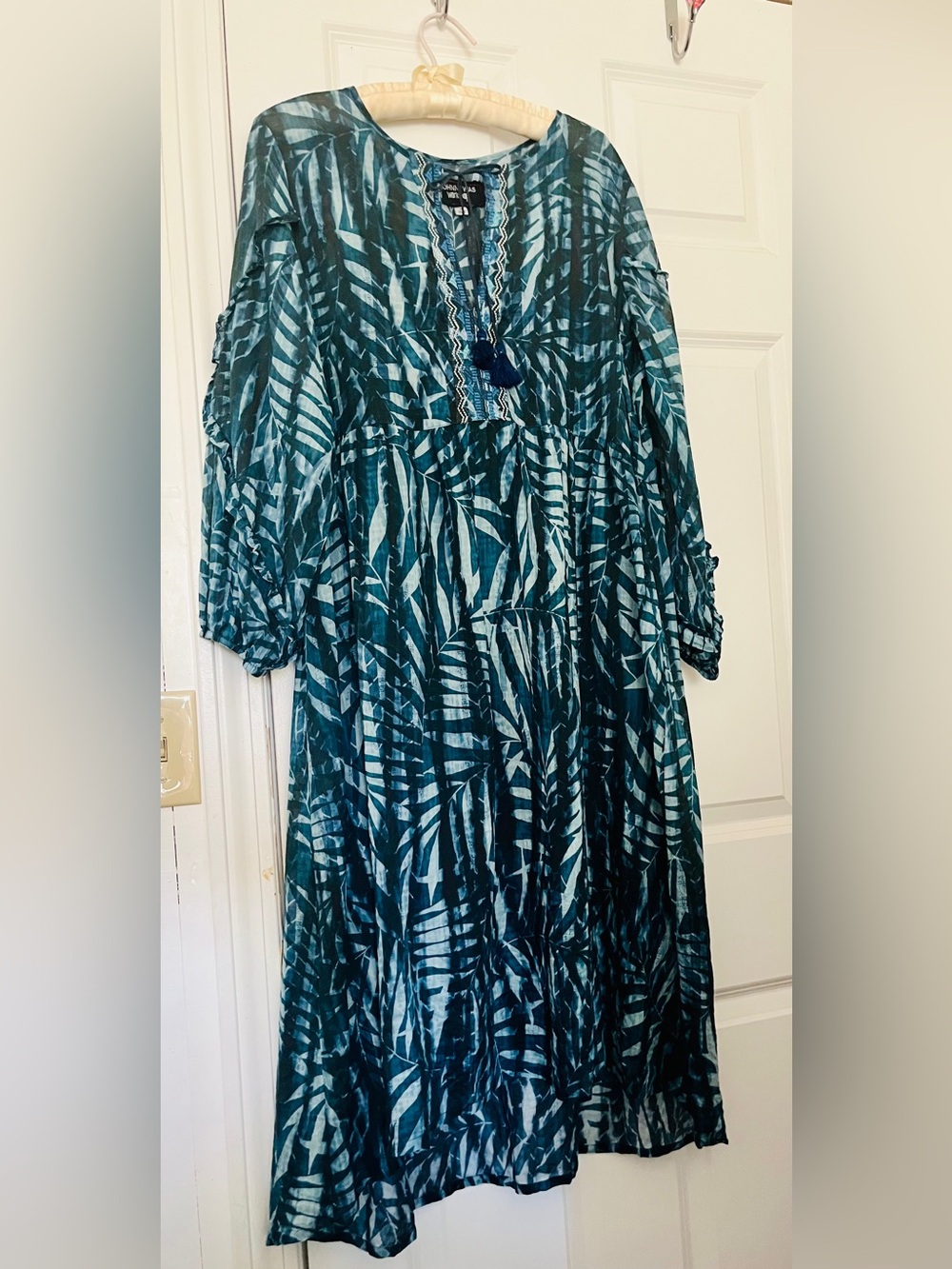 Johnny Was Tropical Twilight Teal Leaf-Print Maxi Dress With Slip Size Medium